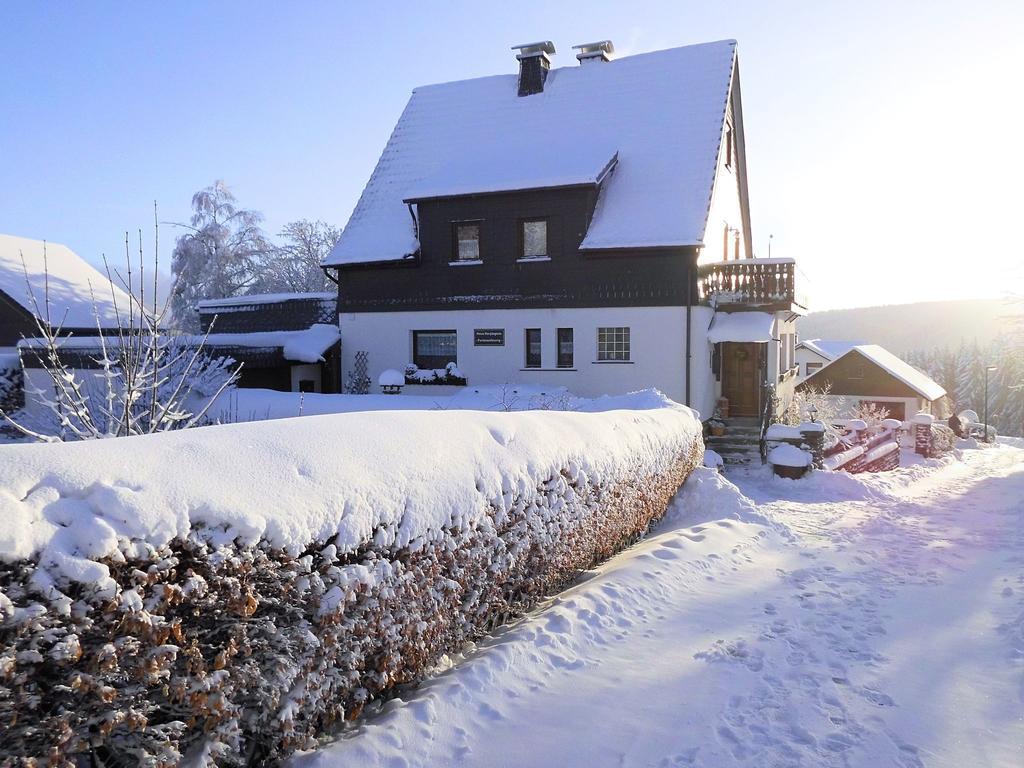 Apartment In Langewiese Sauerland With Garden Winterberg Zewnętrze zdjęcie